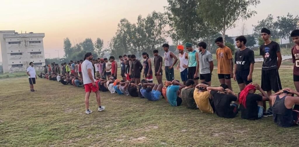 Free training started at C-Point Camp. : आर्मी अग्निवीर, टी.ए. आर्मी और एस.एस.सी. भर्ती की तैयारी के लिए सी-पॉइंट कैंप, थेह कांजला में मुफ्त ट्रेनिंग शुरू