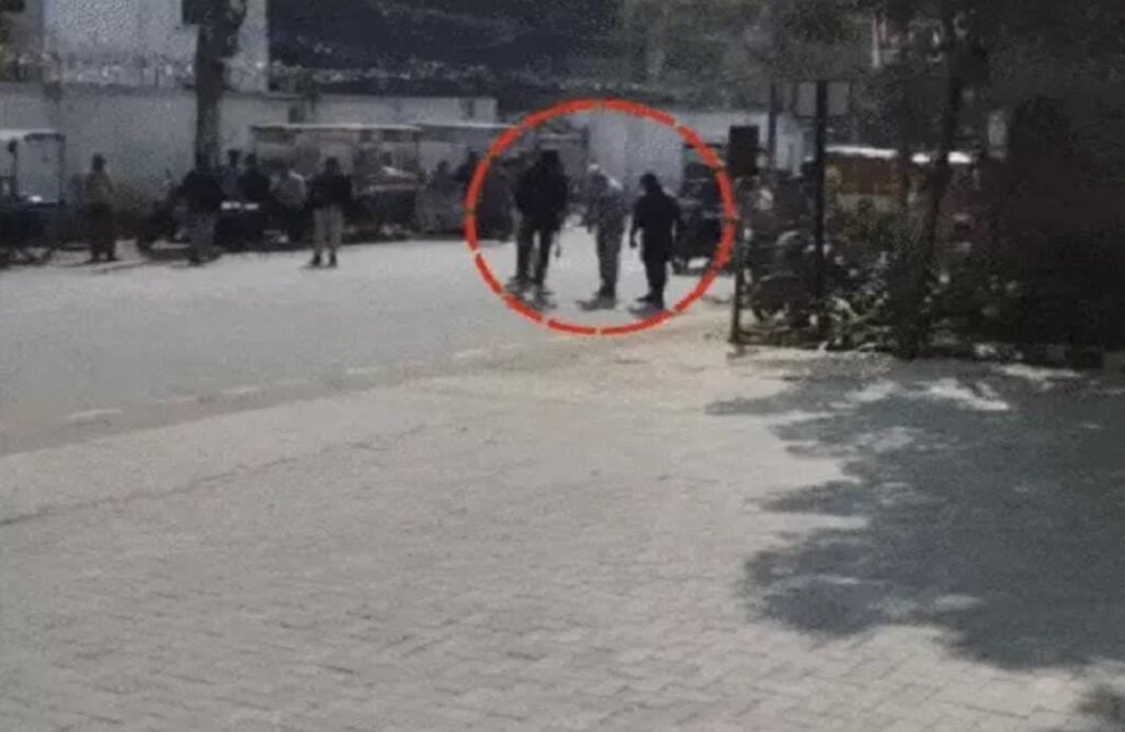 Taj Hotel mock drill : होटल ताज में 3 आतंकियों की एंट्री से हड़कंप, धमाकों के बीच 100 लोग बने बंधक; डेढ़ घंटे चला हाई अलर्ट ऑपरेशन 1 IMG 20260216 WA0011 IMG 20260216 WA0011 Taj Hotel mock drill