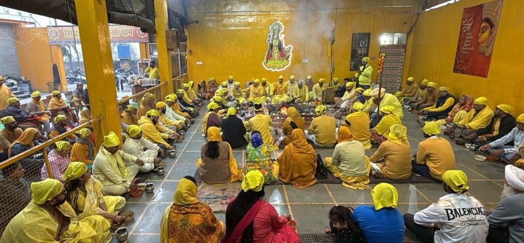 Maa Baglamukhi Dham Hawan : जिसने खुद को भगवान को सौंपा, उसे संसार हिला नहीं सकता-नवजीत भारद्वाज Maa Baglamukhi Dham Hawan : जिसने खुद को भगवान को सौंपा, उसे संसार हिला नहीं सकता-नवजीत भारद्वाज