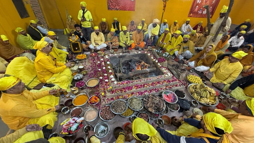 Maa Baglamukhi Dham Hawan : जिसने खुद को भगवान को सौंपा, उसे संसार हिला नहीं सकता-नवजीत भारद्वाज 5 IMG 20260226 WA0017 IMG 20260226 WA0017 Maa Baglamukhi Dham Hawan
