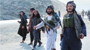 Pakistan Afghanistan War : पाकिस्तान–अफगानिस्तान सीमा पर ‘खुली जंग’ का ऐलान: काबुल-कंधार पर हवाई हमले, दोनों ओर भारी नुकसान के दावे 2 Pakistan Afghanistan War 1 Pakistan Afghanistan War 1 Pakistan Afghanistan War