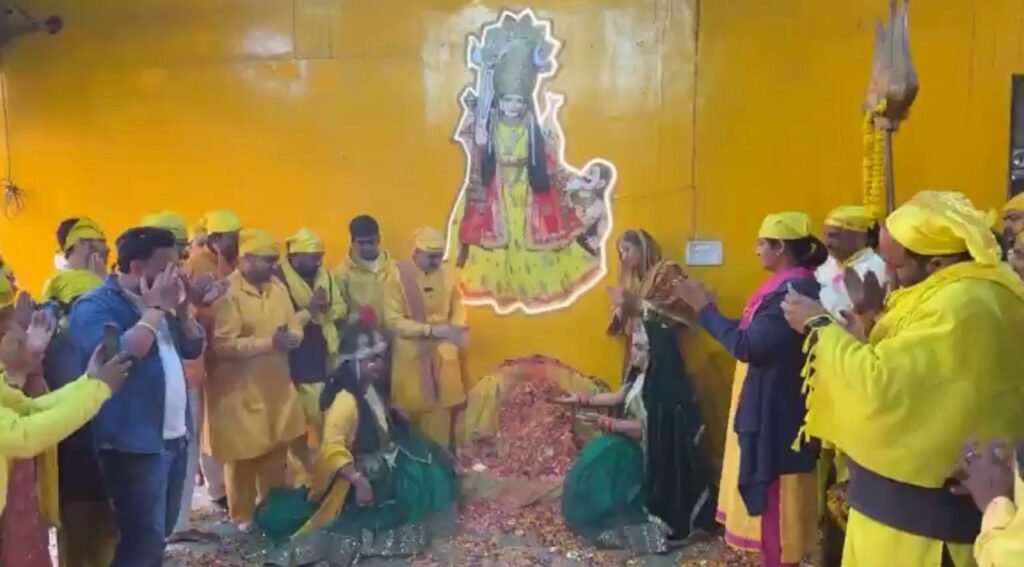 Celebrate Holi in Maa Baglamukhi Dham : भक्ति के गुलाल से सजाएं जीवन की होली-नवजीत भारद्वाज 1 WhatsApp Image 2026 02 27 at 4.21.06 PM WhatsApp Image 2026 02 27 at 4.21.06 PM Celebrate Holi in Maa Baglamukhi Dham