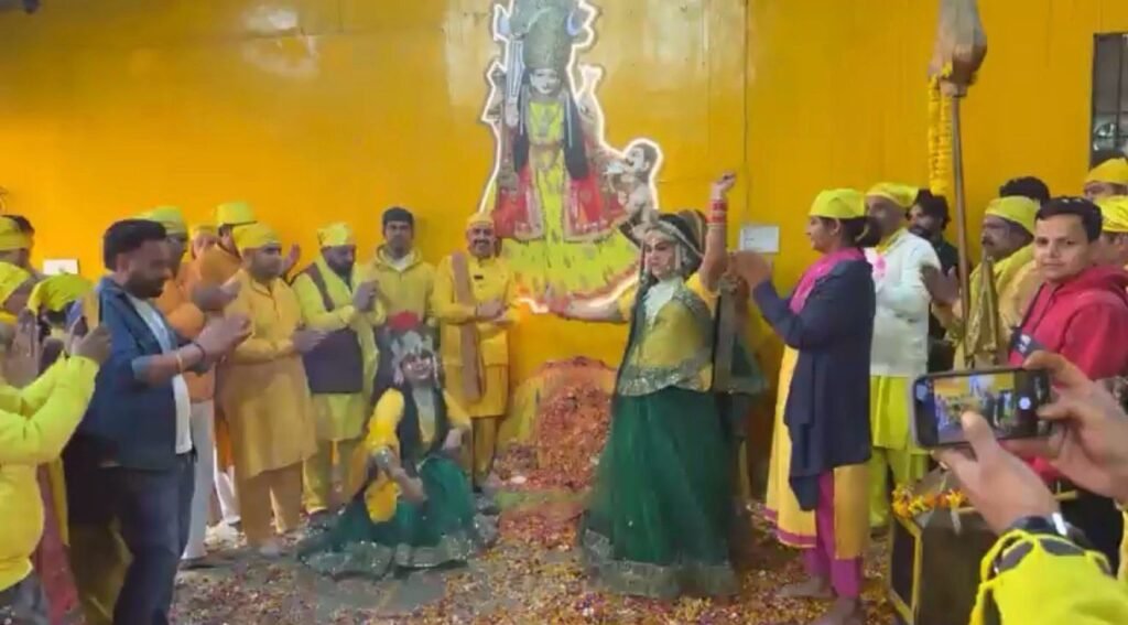 Celebrate Holi in Maa Baglamukhi Dham : भक्ति के गुलाल से सजाएं जीवन की होली-नवजीत भारद्वाज 2 WhatsApp Image 2026 02 27 at 4.21.07 PM WhatsApp Image 2026 02 27 at 4.21.07 PM Celebrate Holi in Maa Baglamukhi Dham