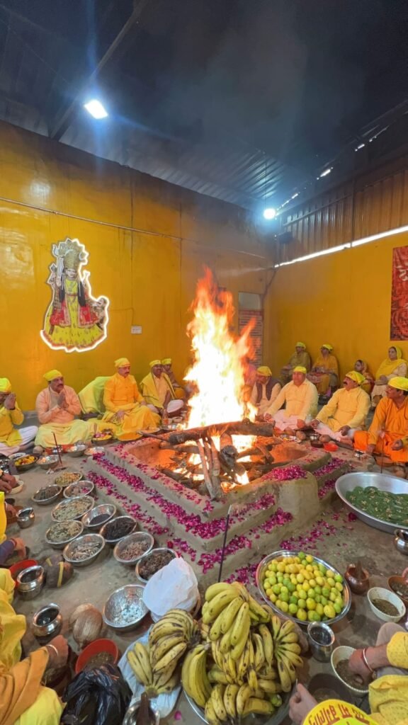 Hawan at Maa Baglamukhi Dham : दृष्टि बदले तो सृष्टि बदले — नवजीत भारद्वाज 6 WhatsApp Image 2026 03 05 at 3.58.17 PM WhatsApp Image 2026 03 05 at 3.58.17 PM Hawan at Maa Baglamukhi Dham