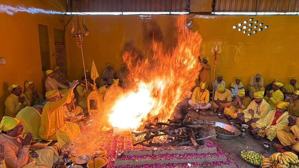 Maa Baglamukhi Dham Hawan : माँ इस दुनिया की सबसे बड़ी नेमत— नवजीत भारद्वाज 5 WhatsApp Image 2026 04 10 at 1.34.21 PM2 WhatsApp Image 2026 04 10 at 1.34.21 PM2 Maa Baglamukhi Dham Hawan