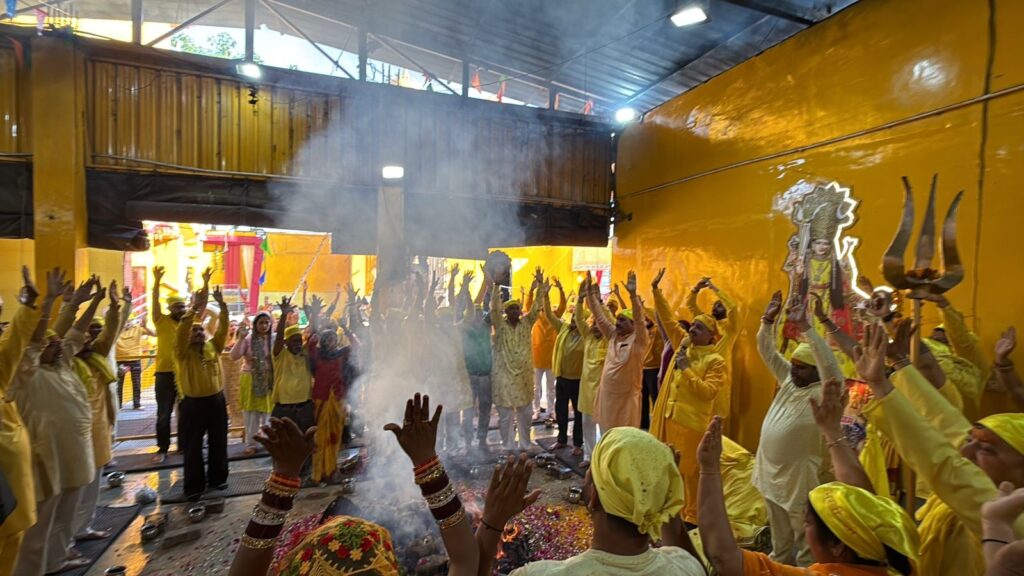 Maa Baglamukhi Dham Hawan : माँ इस दुनिया की सबसे बड़ी नेमत— नवजीत भारद्वाज 9 WhatsApp Image 2026 04 10 at 1.34.24 PM1 WhatsApp Image 2026 04 10 at 1.34.24 PM1 Maa Baglamukhi Dham Hawan