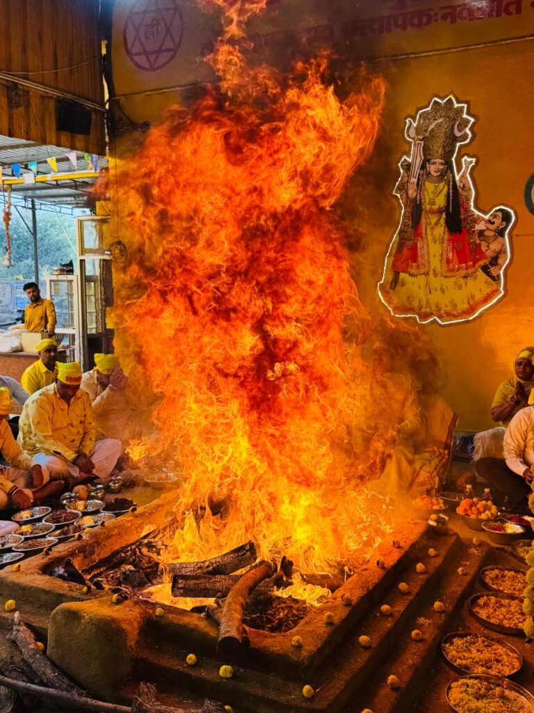 Maa Baglamukhi Dham Hawan : जीवन को यज्ञ बनाओ और अच्छे कर्मों को आहुति - नवजीत भारद्वाज 2 WhatsApp Image 2026 04 30 at 7.34.19 PM WhatsApp Image 2026 04 30 at 7.34.19 PM Maa Baglamukhi Dham Hawan
