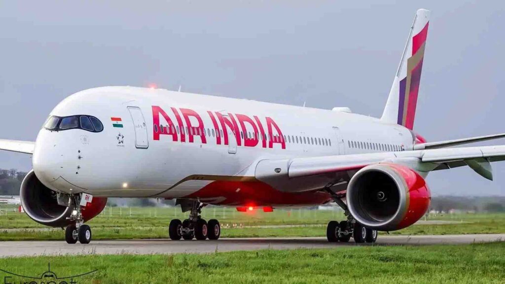 ATF Price Hike : मिडिल ईस्ट तनाव का असर आसमान तक: Air India की 100 उड़ानें कैंसिल, US एयरलाइन शटडाउन