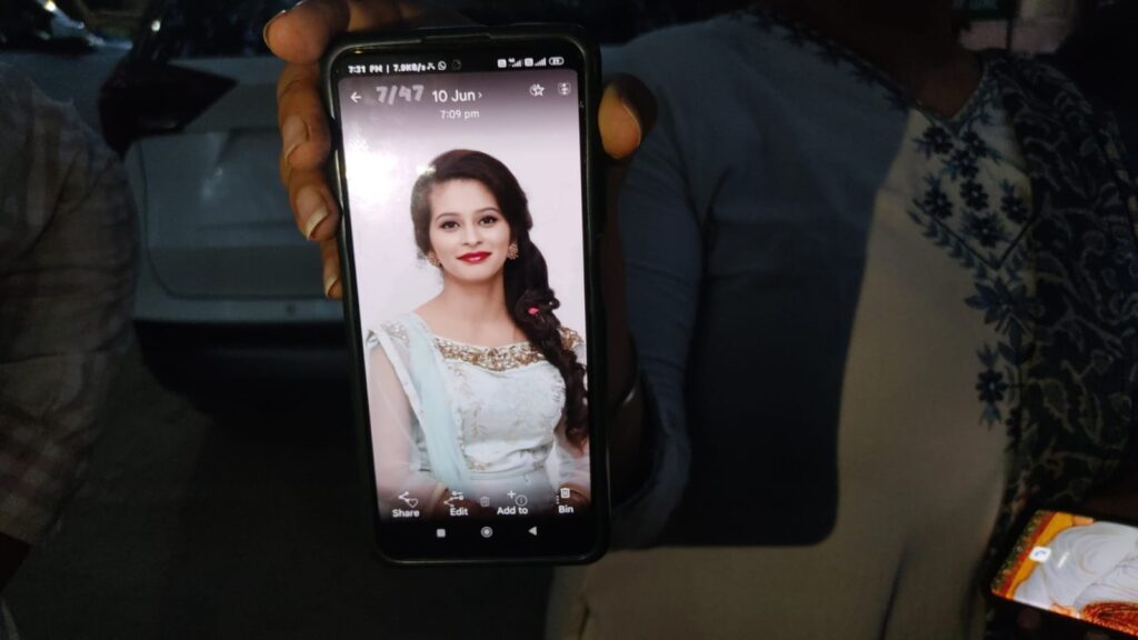 Jalandhar Lady Doctor Suicide : पति के Extra Marital Affair से परेशान महिला डॉक्टर ने की आत्महत्या, मौत के बाद परिजनों ने लागए गंभीर आरोप