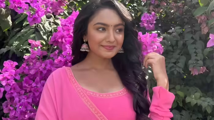 Sanchita Ugle Suicide : टीवी इंडस्ट्री को बड़ा झटका! ‘कुमकुम भाग्य’ फेम अभिनेत्री संचिता उगले का 30 साल की उम्र में निधन Sanchita Ugle Suicide : टीवी इंडस्ट्री को बड़ा झटका! ‘कुमकुम भाग्य’ फेम अभिनेत्री संचिता उगले का 30 साल की उम्र में निधन