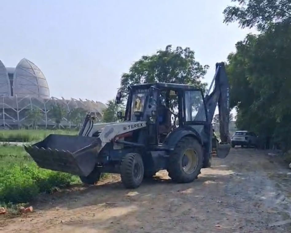 Illegal Colony in Kartarpur : करतारपुर में अवैध कॉलोनी का बड़ा खेल! कार्रवाई के बावजूद फिर शुरू हुआ निर्माण, मिलीभगत के आरोप Illegal Colony in Kartarpur : करतारपुर में अवैध कॉलोनी का बड़ा खेल! कार्रवाई के बावजूद फिर शुरू हुआ निर्माण, मिलीभगत के आरोप