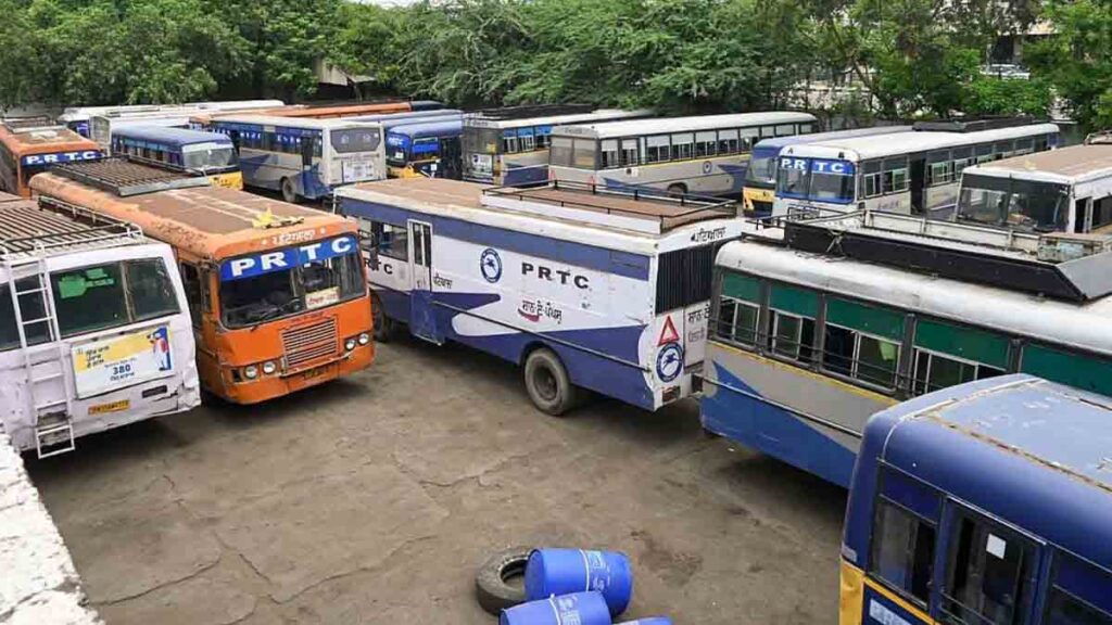 Punjab Bus Strike : पंजाब में बस से सफर करने वालों के लिए जरूरी अपडेट, निकलने से पहले जान लें हालात Punjab Bus Strike : पंजाब में बस से सफर करने वालों के लिए जरूरी अपडेट, निकलने से पहले जान लें हालात