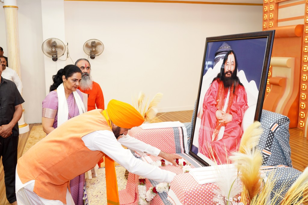 Haryana CM visit Divya Jyoti Jagrati Sansthan