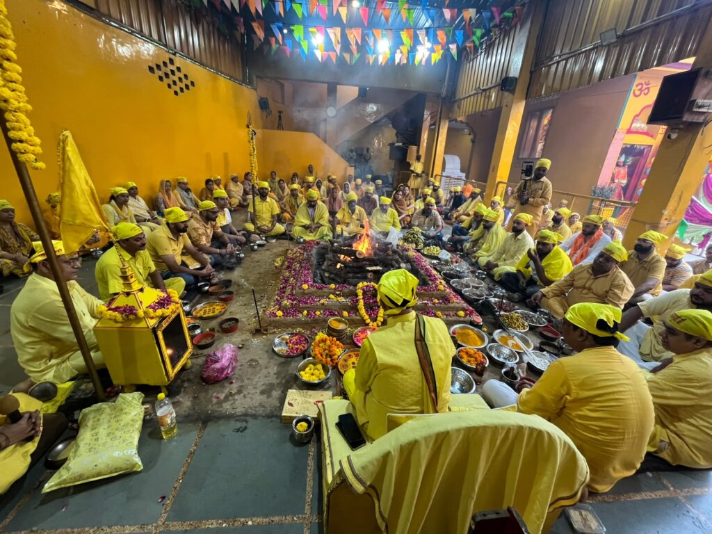 Maa Baglamukhi Dham Jalandhar : कलियुग में नाम-सिमरन ही जीवन का सबसे बड़ा सहारा : नवजीत भारद्वाज Maa Baglamukhi Dham Jalandhar : कलियुग में नाम-सिमरन ही जीवन का सबसे बड़ा सहारा : नवजीत भारद्वाज