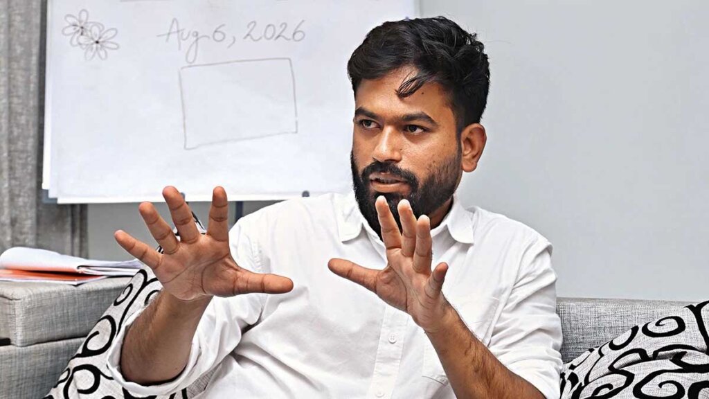 Cockroach Janata Party Meeting Controversy : CJP प्रमुख अभिजीत दिपके का बड़ा ऐलान, जल्द शुरू होगा ‘जंतर-मंतर सीजन-2 Cockroach Janata Party Meeting Controversy : CJP प्रमुख अभिजीत दिपके का बड़ा ऐलान, जल्द शुरू होगा ‘जंतर-मंतर सीजन-2