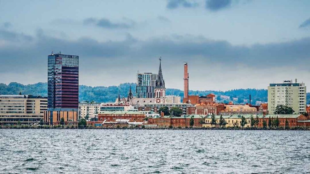 Cost of Living in Sweden : स्वीडन में रहना कितना महंगा? भारतीय महिला ने बताया हर महीने का पूरा खर्च