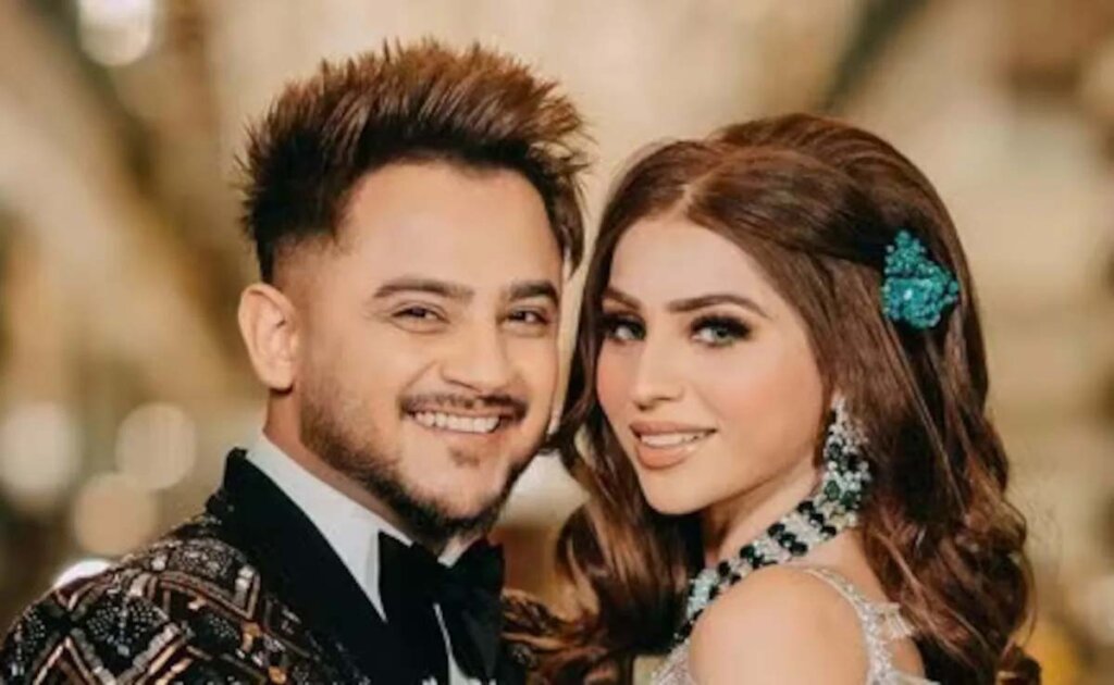 Milind Gaba and Priya Beniwal Relationship Rumours : पंजाबी सिंगर की शादीशुदा जिंदगी में आई दरार? सोशल मीडिया गतिविधियों ने बढ़ाई अटकलें Milind Gaba and Priya Beniwal Relationship Rumours : पंजाबी सिंगर की शादीशुदा जिंदगी में आई दरार? सोशल मीडिया गतिविधियों ने बढ़ाई अटकलें