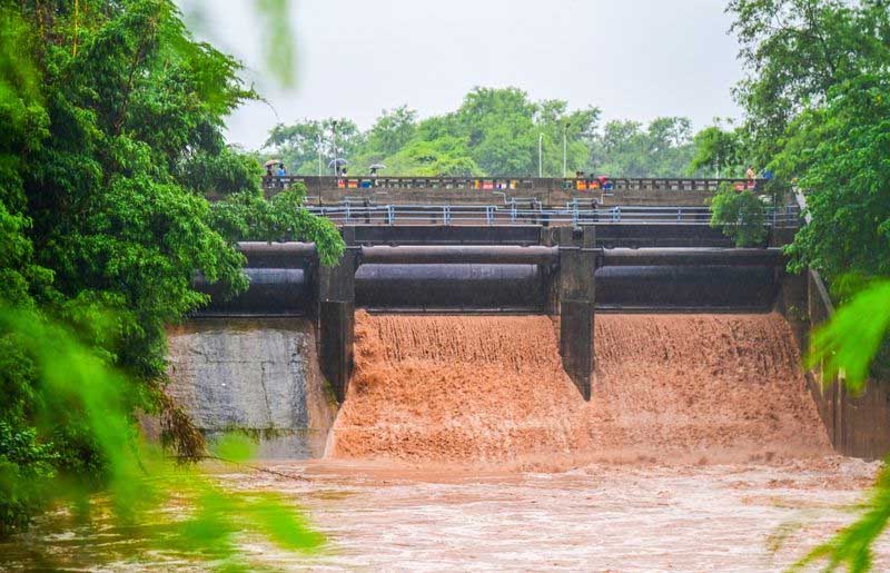 Water level of Sukhna Lake Rises : सुखना झील का बढ़ा जलस्तर, खोला गया फ्लड गेट; जारी किया गया अलर्ट Water level of Sukhna Lake Rises : सुखना झील का बढ़ा जलस्तर, खोला गया फ्लड गेट; जारी किया गया अलर्ट