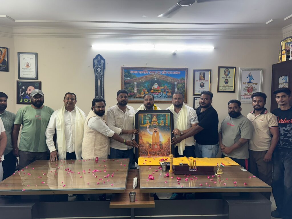 Vipan Sabharwal Chairman of Bhagwan Valmiki Ashram Trust : भगवान वाल्मीकि आश्रम ट्रस्ट के चेयरमैन बनने पर विपन सभरवाल का भव्य सम्मान, यूथ सेवा दल ने जताया गर्व