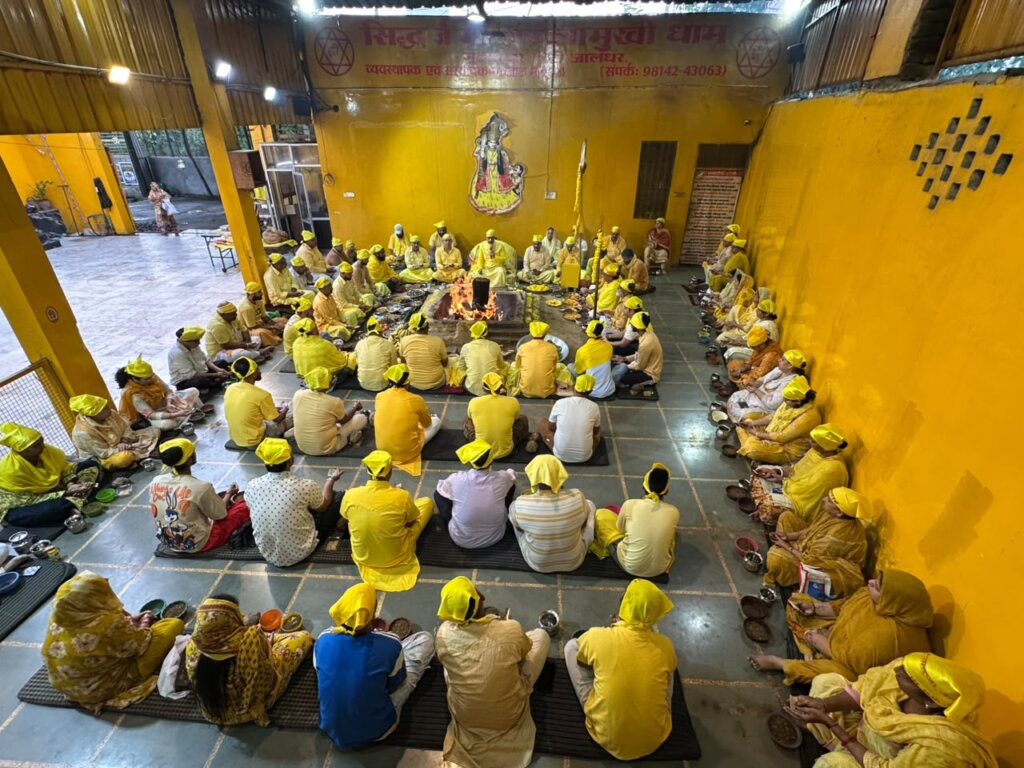 Maa Baglamukhi Dham Jalandhar : प्रभु की मर्जी के बिना पत्ता भी नहीं हिलता- नवजीत भारद्वाज