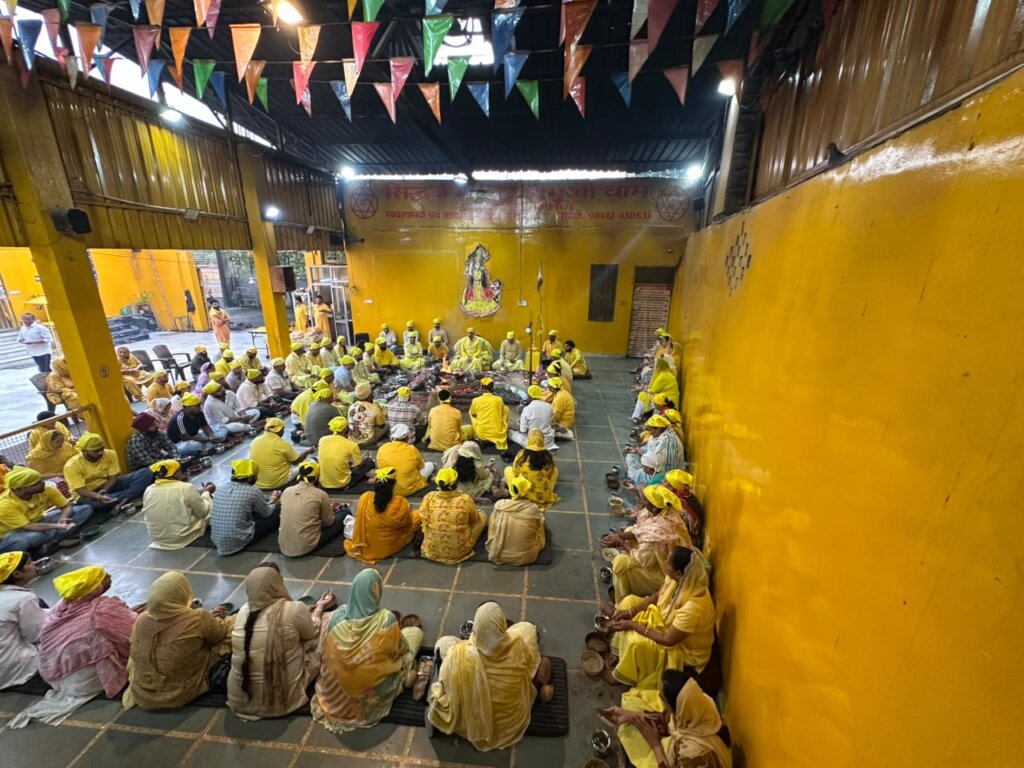 Maa Baglamukhi Dham Jalandhar : जिस पूंजी को दुनिया की नजर नहीं देख सकती, वही सबसे बड़ी पूंजी -नवजीत भारद्वाज Maa Baglamukhi Dham Jalandhar : जिस पूंजी को दुनिया की नजर नहीं देख सकती, वही सबसे बड़ी पूंजी -नवजीत भारद्वाज