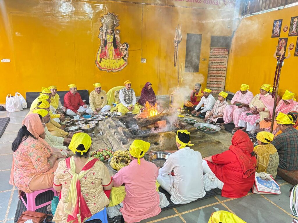 Maa Baglamukhi Dham Jalandhar : मां चंद्रघंटा की आराधना से मिलता है साहस, शक्ति और आत्मविश्वास का संदेश-नवजीत भारद्वाज